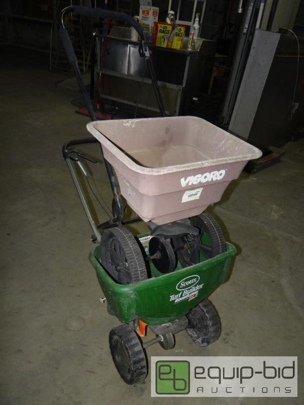 lot 1499 image: Lot of 2 spreaders....