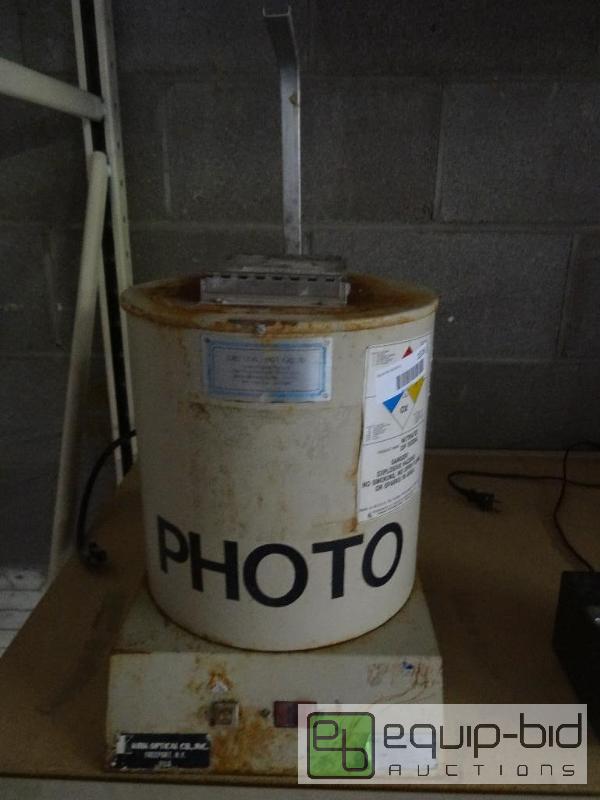 lot 1516 image: Optical equipment.  Mini-20. Did not power on...