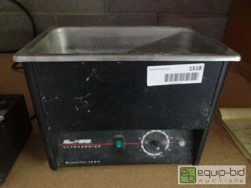lot 1518 image: L &amp R ultrasonics cleaner. Powers on....