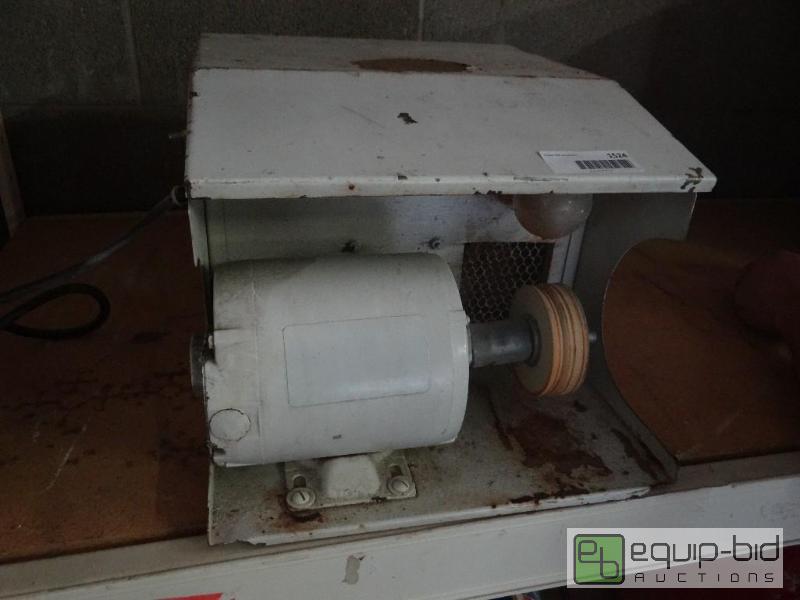 lot 1524 image: Vigor polishing machine with dust collector. ...