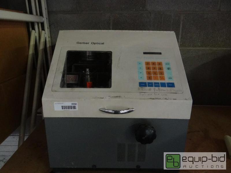 lot 1532 image: Gerber Optical PG7 pattern generator.  Powers...