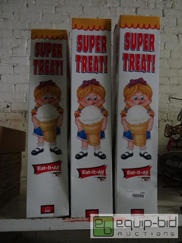 lot 1552 image: Lot of 3 boxes of super treats ice cream cone...