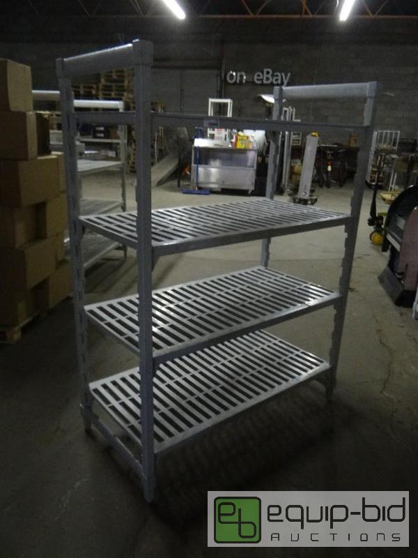 lot 1565 image: Cambro commercial heavy duty plastic metro st...