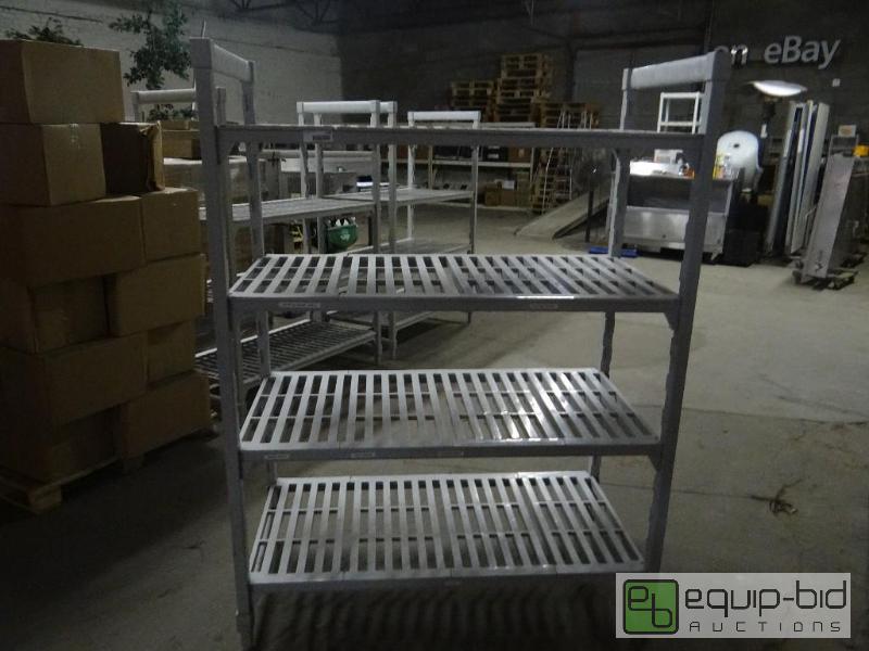 lot 1568 image: Cambro commercial heavy duty plastic metro st...