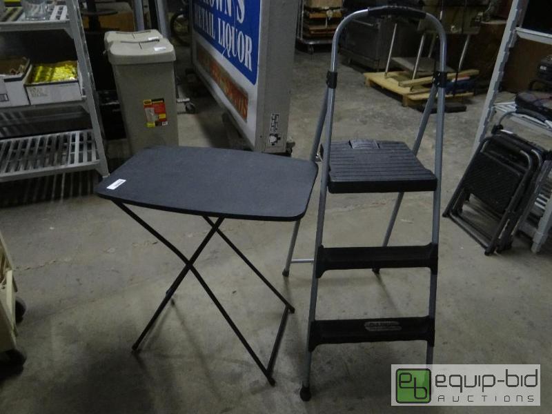 lot 1760 image: Folding step stool and folding plastic table....