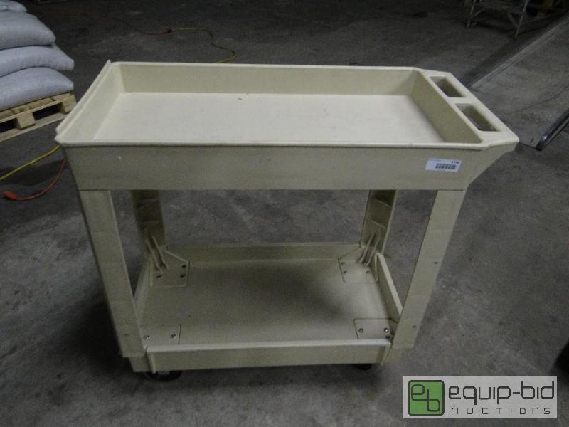 lot 1778 image: Plastic 2 shelf bus cart on wheels....
