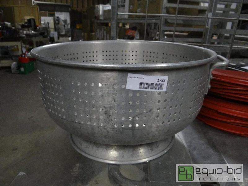 lot 1783 image: Large round colander with handles. 16&quot...
