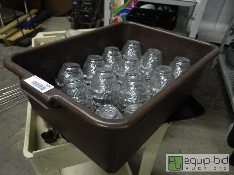 lot 1800 image: Bus tub with approx. 60 glass ice cream dishe...