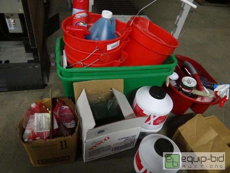 lot 1801 image: Large lot of buckets and cleaning items and c...
