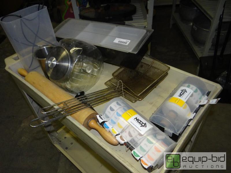 lot 1819 image: Lot of Misc. kitchen items.  Cookie jar, tagg...