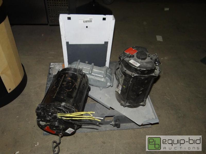 lot 1843 image: Lot of 2 electric motors....