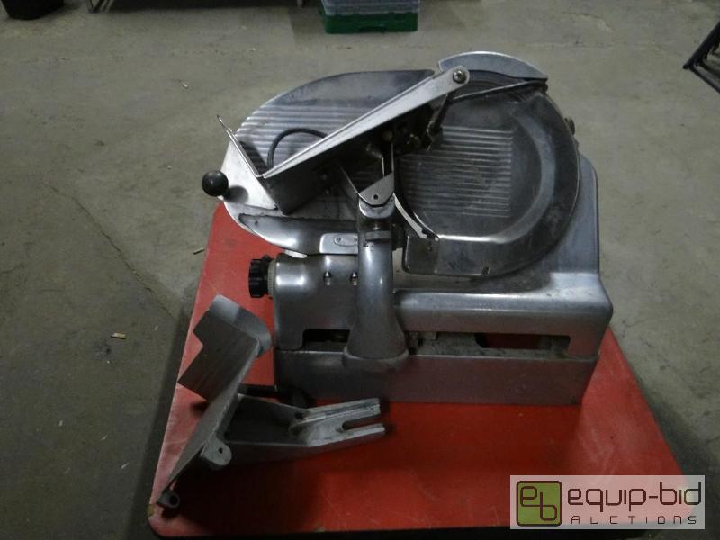 lot 1874 image: US Berkel automatic meatdeli slicer. Works....