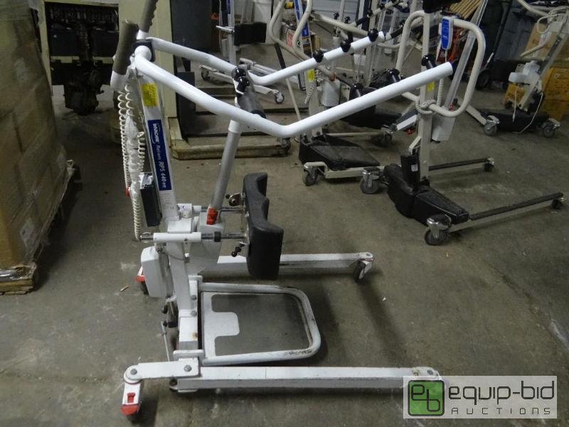 lot 1876 image: Invacare&nbspReliant RPS 440 ee stand up lif...