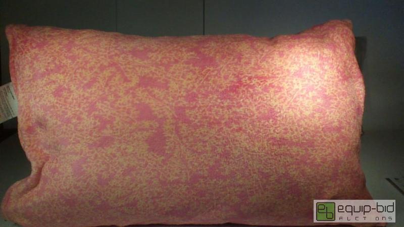 lot 7408 image: DENY Premium Custom Pet BedPillow     Reta...