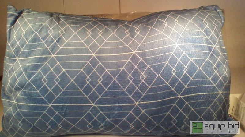lot 7412 image: DENY Premium Custom Pet BedPillow     Reta...