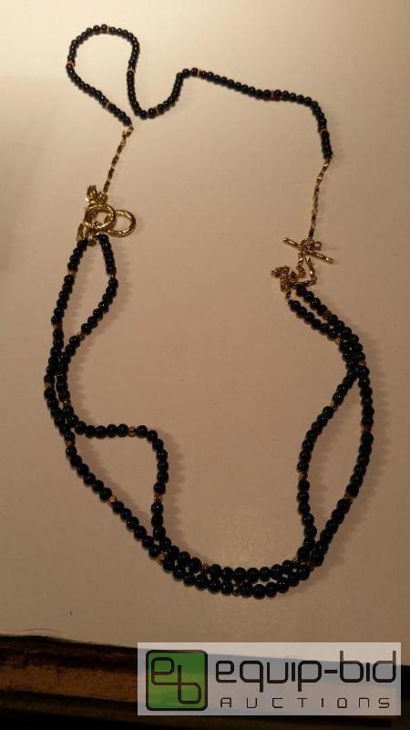 lot 7573 image: Fashion Jewelry     See Pics for detailsin...