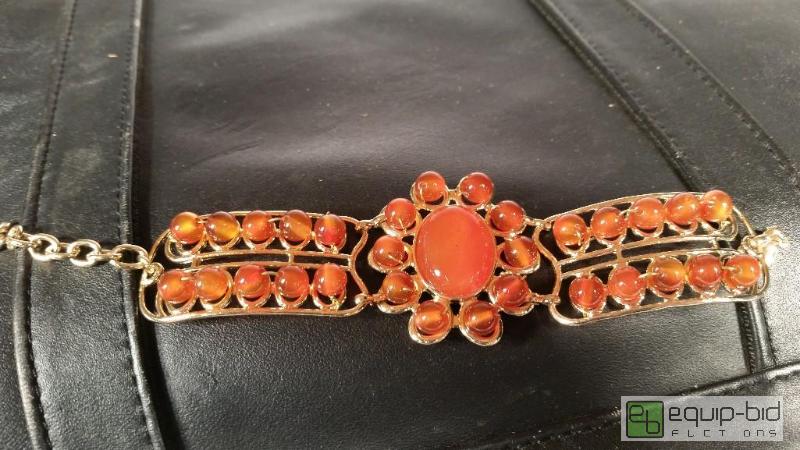 lot 7603 image: Fashion Jewelry     See Pics for detailsin...