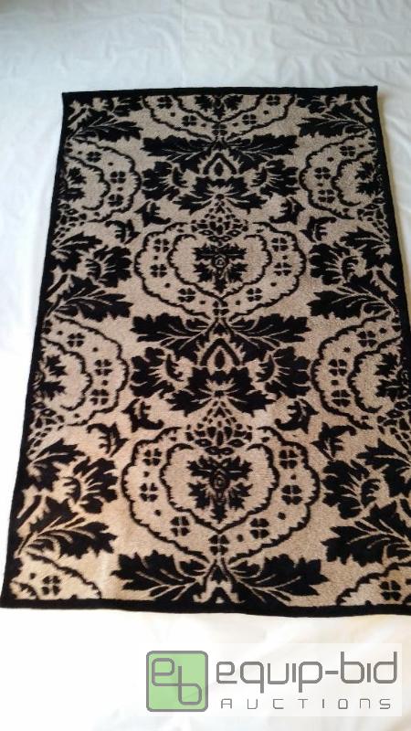 lot 7988 image: AMBERLEY RUG 53&quotx83&quot BEIGEBlack...