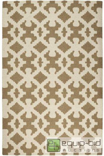 lot 8034 image: BOWTIE RUG 8 ROUND BEIGEIVORY. Handtufted ...