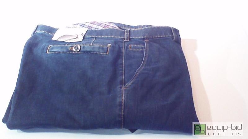 lot 8694 image: Comfort Meyer Mens Stretch Jeans.     Size...