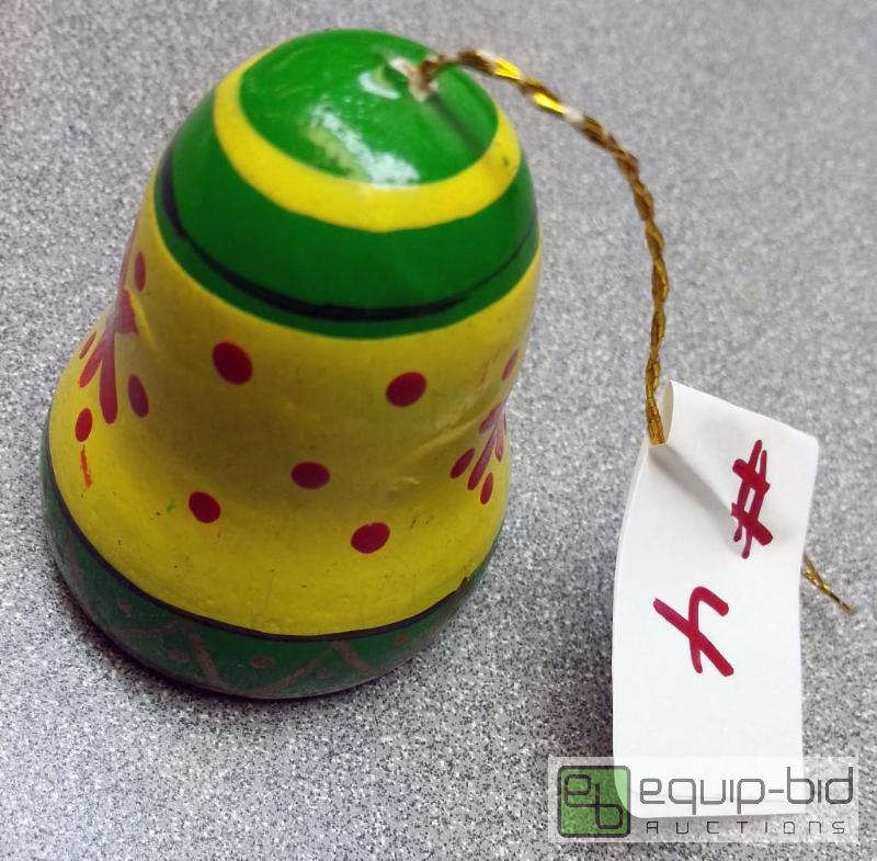 lot 42123 image: Collectable seasonable bell #4...