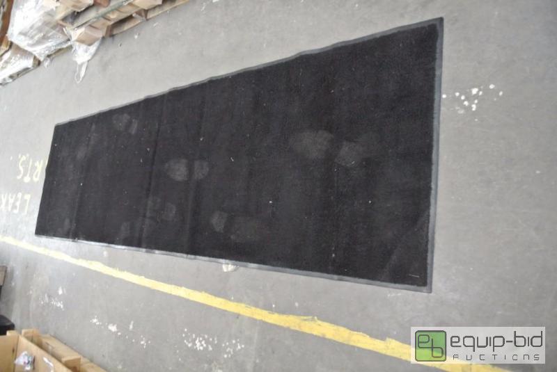 lot 1003 image: Large High Traffic Rug   10x3ft ...