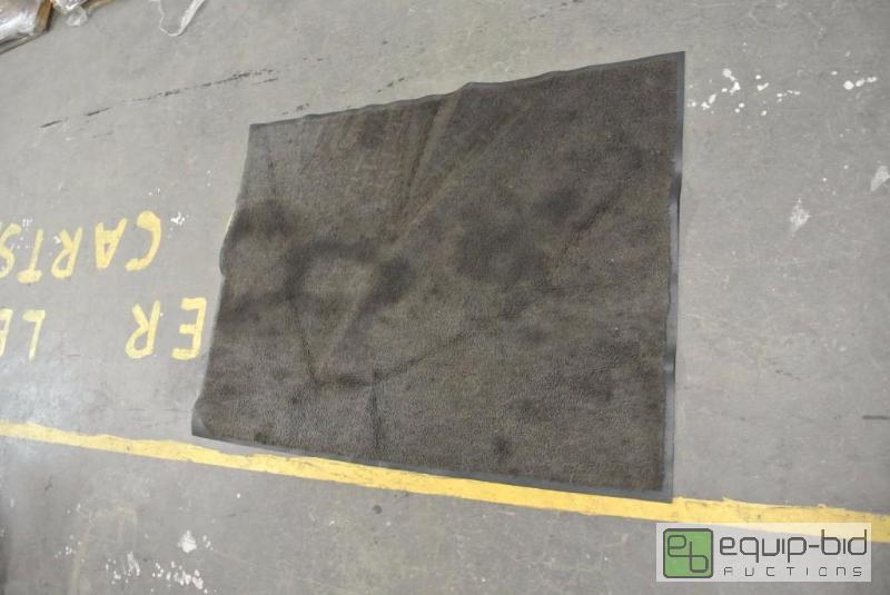 lot 1015 image: 3x4ft&nbspHigh Traffic Rug...