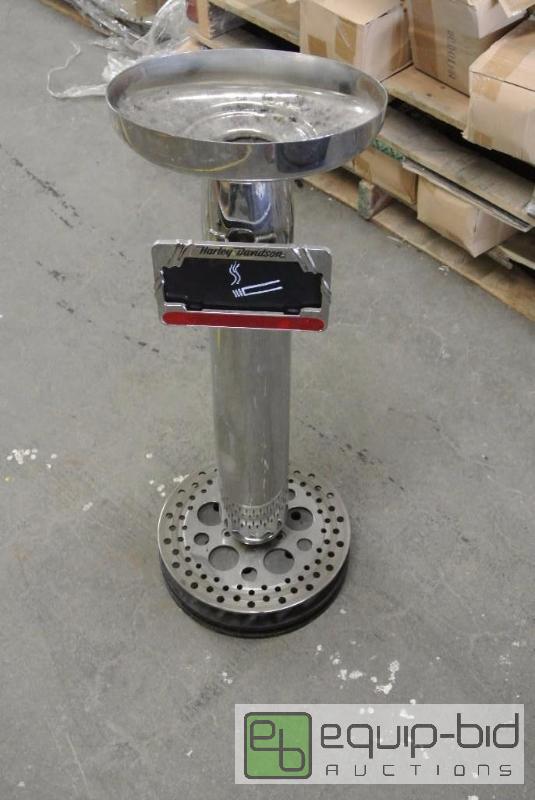 lot 1019 image: Sweet Custom Motorcycle Ashtray&nbsp...