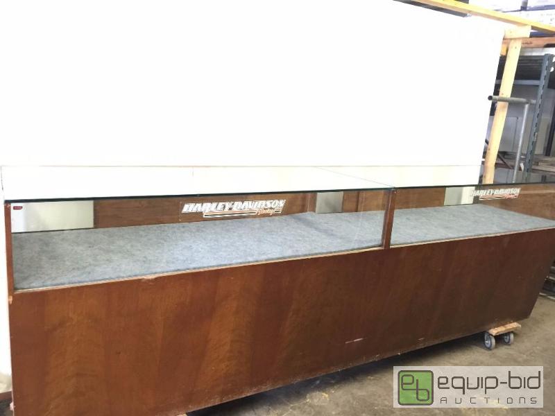 lot 1021 image: Very Large Wood and Glass Display Case...