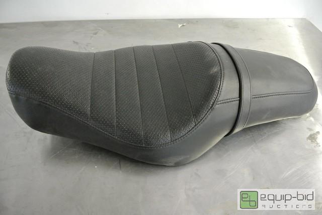 lot 140 image: Harley Davidson Motorcycle Seat   RDW-9261-0...