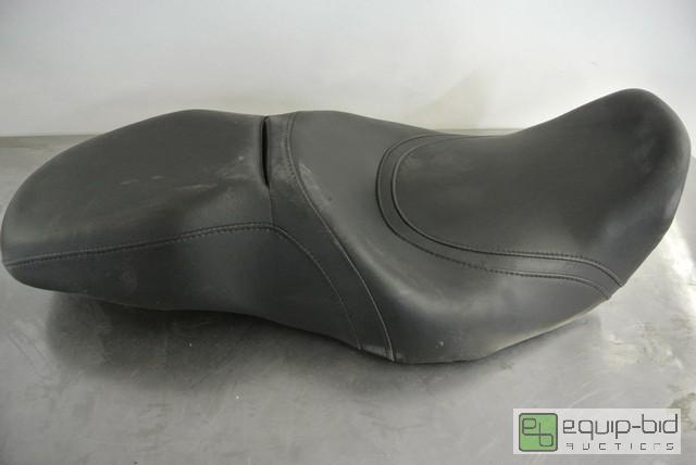 lot 141 image: Harley Davidson Motorcycle Seat   RDW-9261-0...