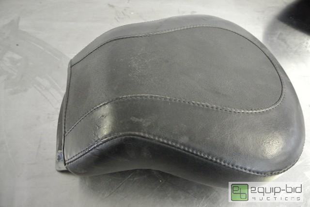 lot 143 image: Harley Davidson Motorcycle Seat   RDW-9261-0...