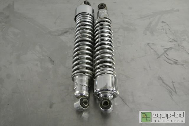 lot 184 image: Set of Rear Shocks and Springs 54566-97 G590-...