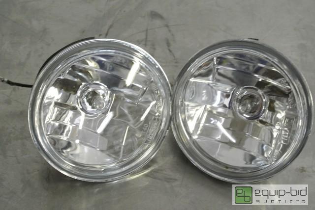 lot 202 image: Factory Highway LightsAll items must be remov...
