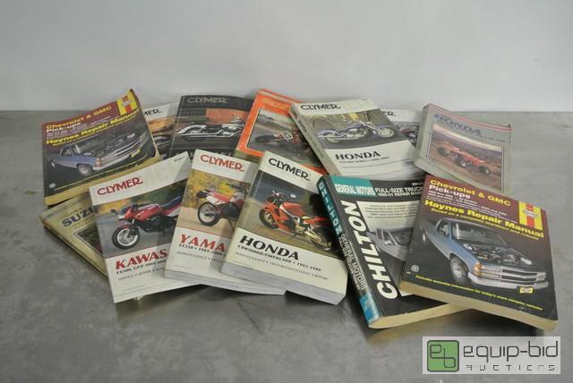 lot 208 image: Large Collection of Repair ManualsAll items m...
