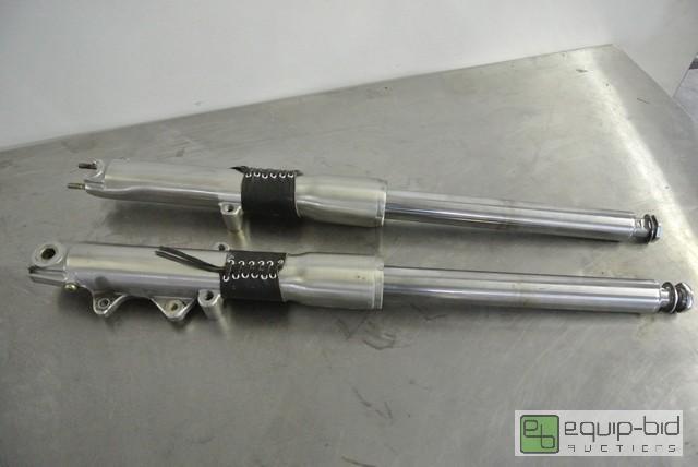 lot 226 image: Set of Showa Front Forks 29 in. to CenterAll ...