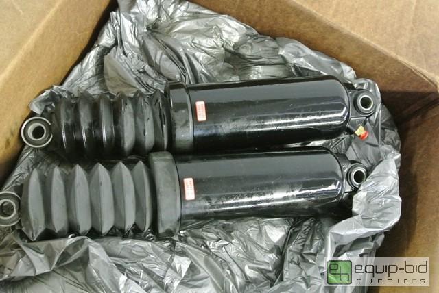 lot 247 image: Set of Rear Shocks 54565-09 G5E3-00All items ...