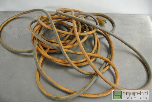 lot 264 image: Heavy Gauge Power CordAll items must be remov...