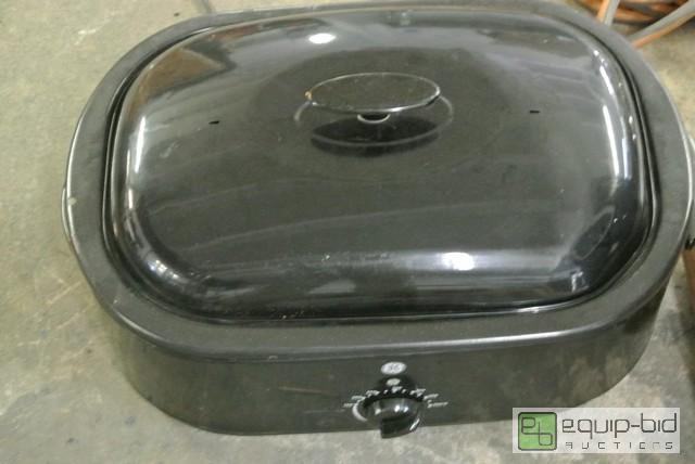 lot 270 image: GE Electric Roaster All items must be removed...