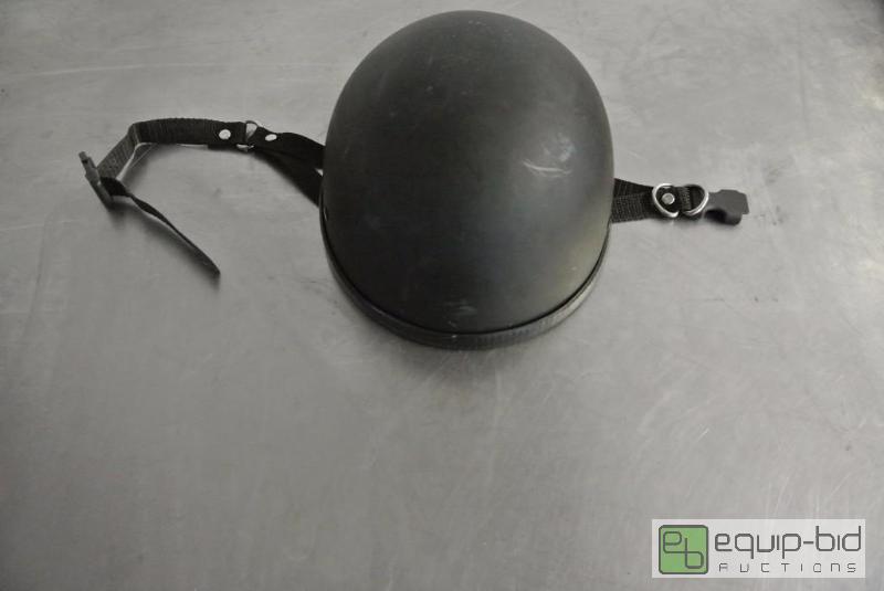 lot 275 image: Medium 12 Helmet   No Dot Sticker ...