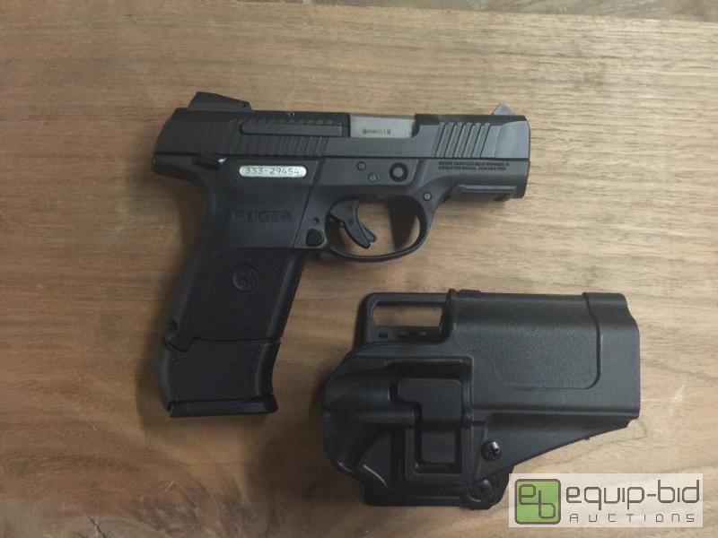 lot 4 image: Ruger&nbspSR9c Compact Pistol   9mm  18 Roun...