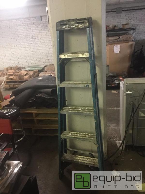 lot 65945 image: Werner 6ft Fiberglass Ladder...