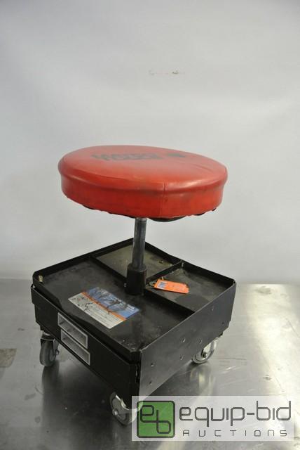 lot 89 image: Matco Shop Stool with drawersAll items must b...
