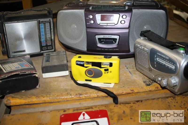 lot 109 image: Box of Misc. RadiosCD player, Camera Misc....