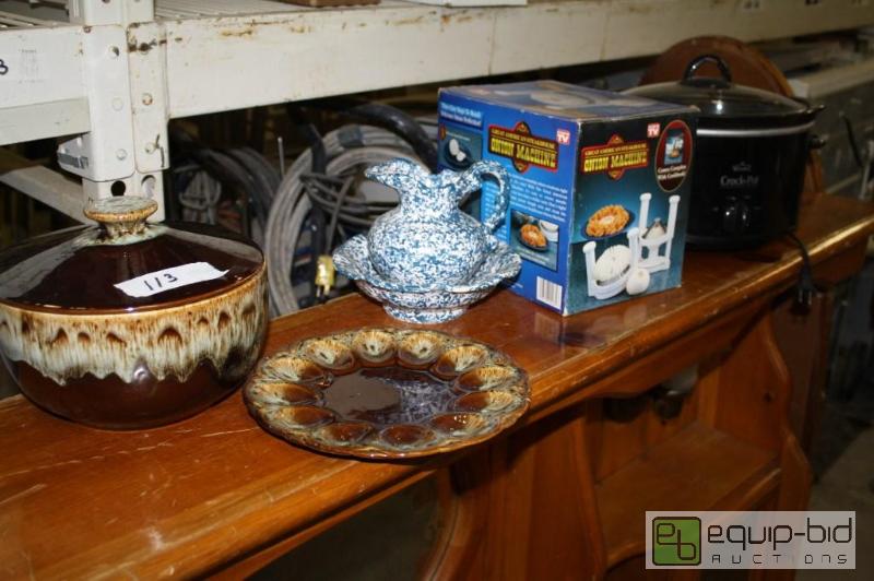 lot 113 image: Lot of 5 Kitchen things Ceramic bowl with li...