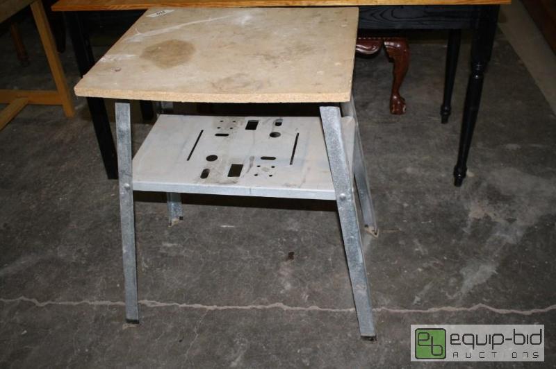 lot 140 image: Work Table 24 x 20 x 31 12...