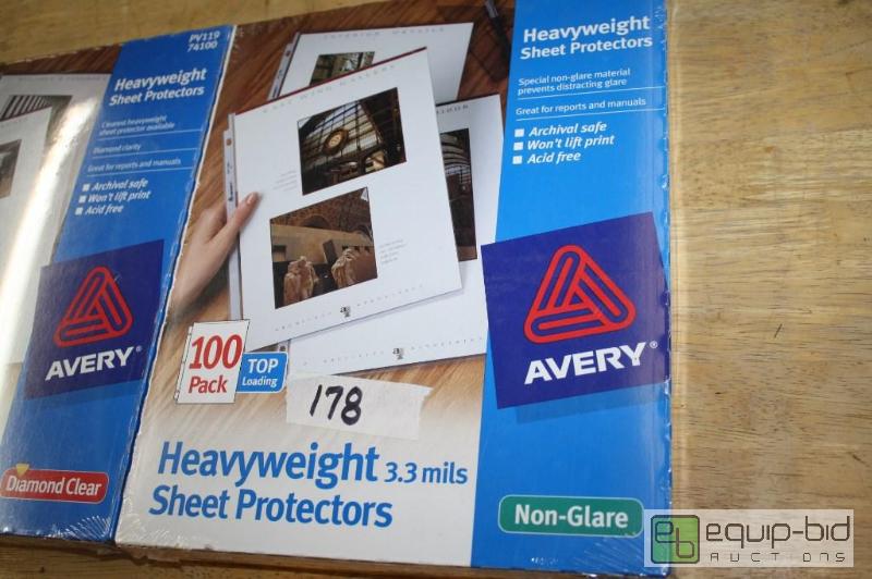 lot 178 image: Lot of 2  Avery Heavyweight sheet protectors...