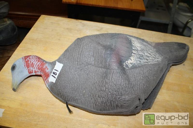 lot 181 image: Lot of 3 hunting decoys...