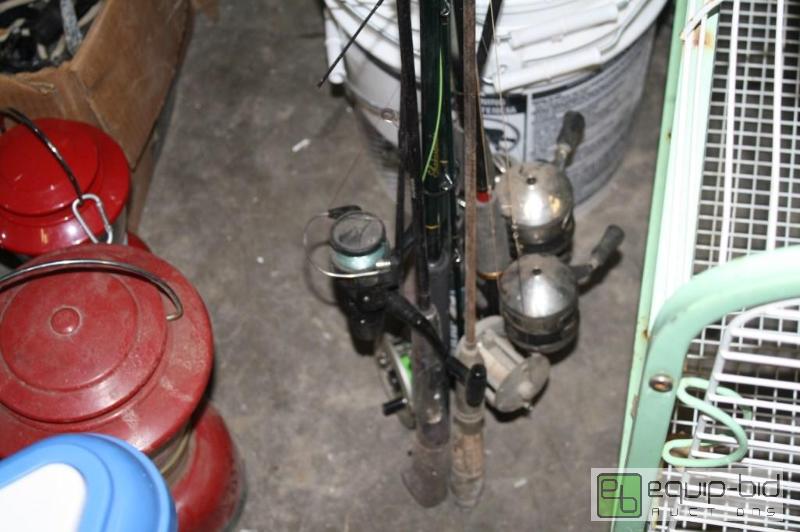 lot 199 image: Lot of fishing gear Poles  string  dobbers a...