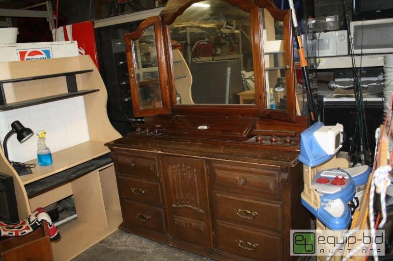 lot 206 image: Dresser with mirror 5 long...